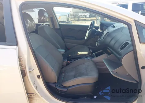 2015 Kia Forte Lx z USA, uszkodzony, nr VIN KNAFK4A69F5308596